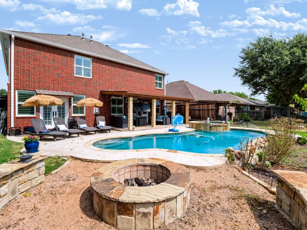 10518 Woodlands Trail Rowlett, TX 75089