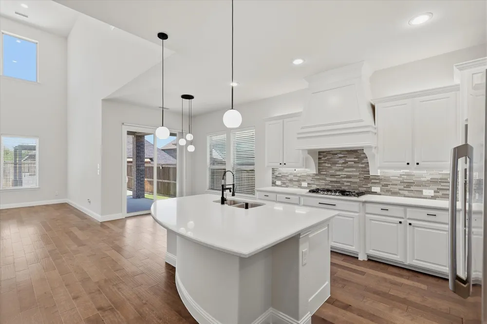 2433 Mare Road Carrollton, TX 75010