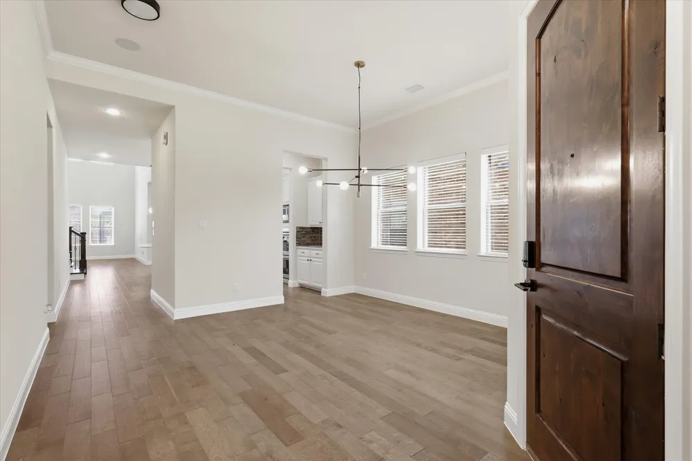 2433 Mare Road Carrollton, TX 75010