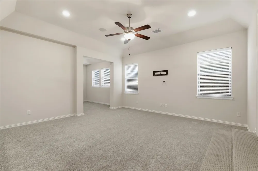 2433 Mare Road Carrollton, TX 75010