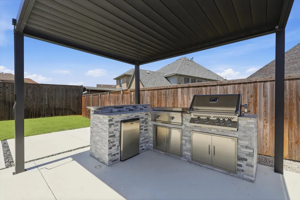 2433 Mare Road Carrollton, TX 75010