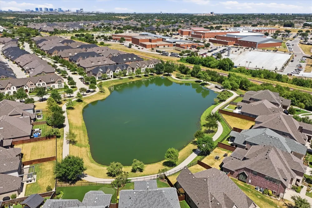 2433 Mare Road Carrollton, TX 75010