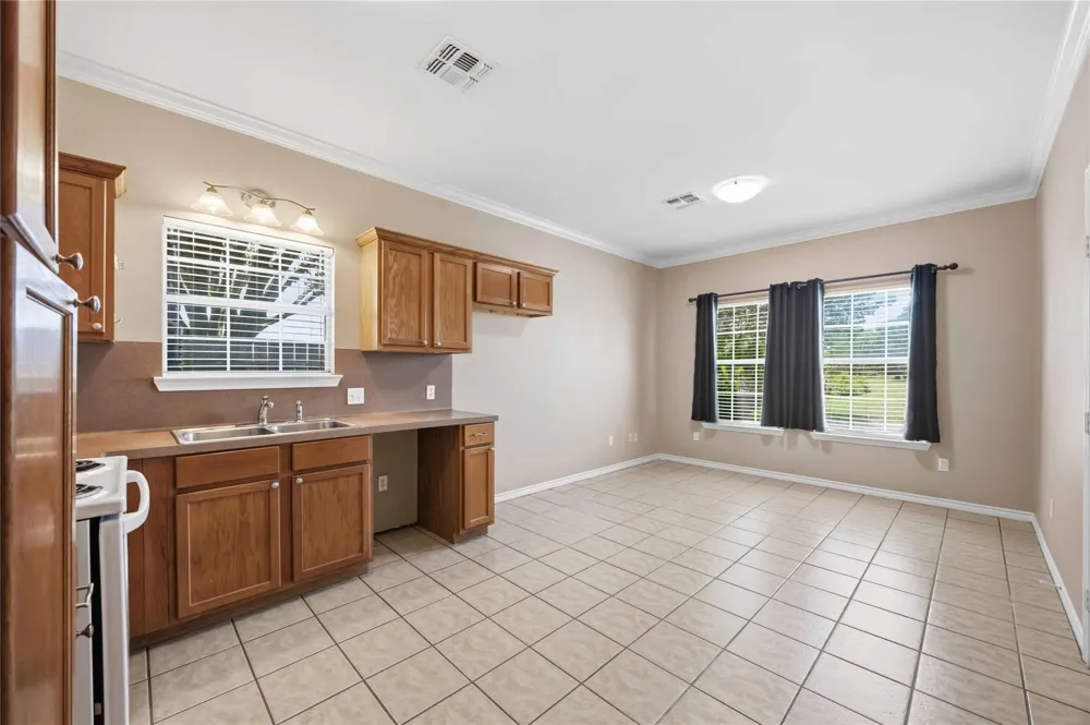 9603 Surrey Lane Richmond, TX 77469