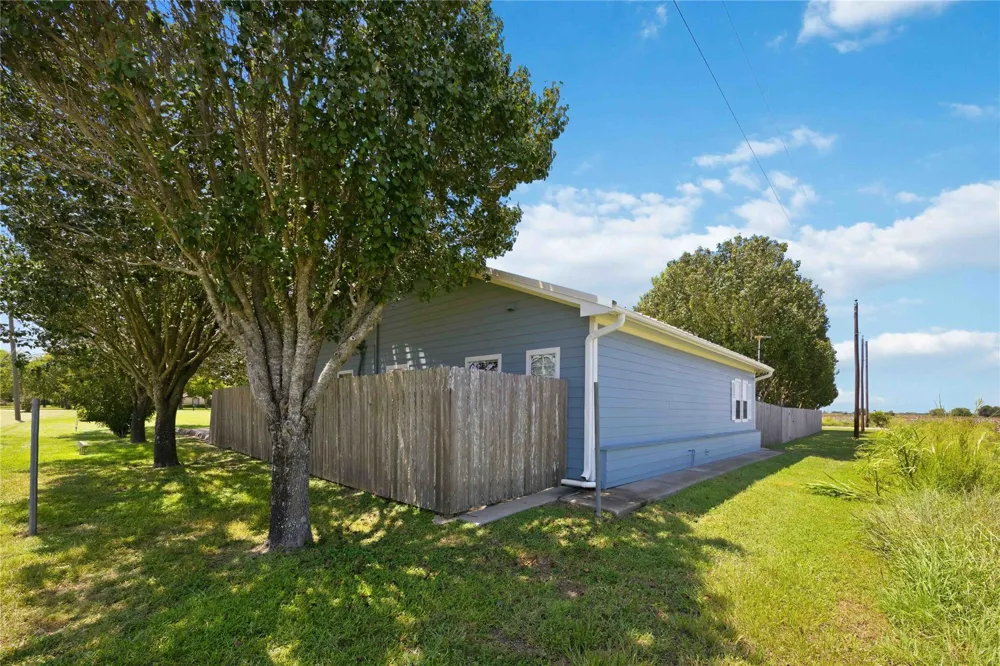 9603 Surrey Lane Richmond, TX 77469