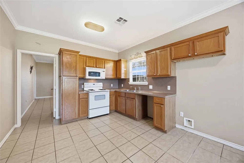 9603 Surrey Lane Richmond, TX 77469
