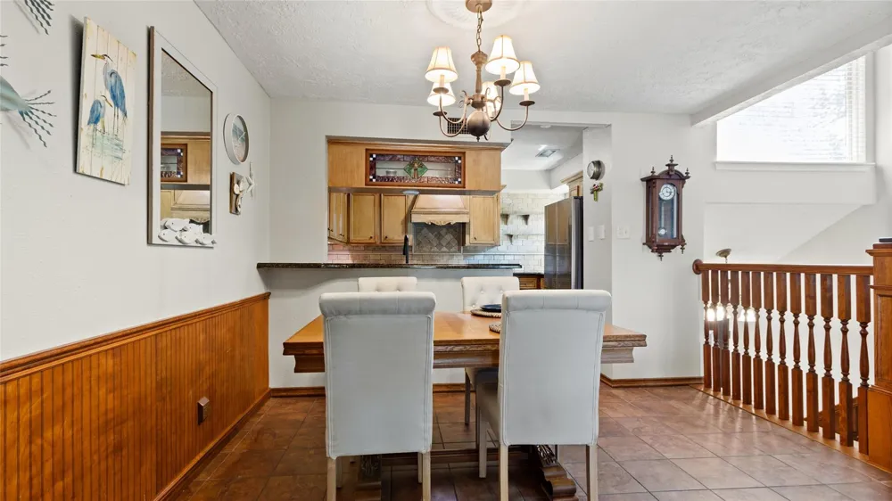655 Davis Road League City, TX 77573