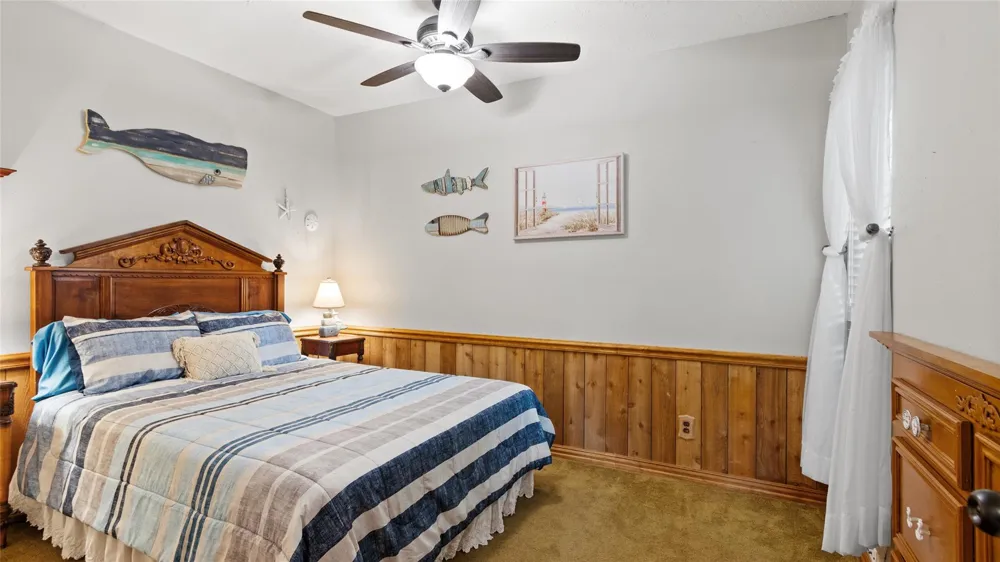 655 Davis Road League City, TX 77573