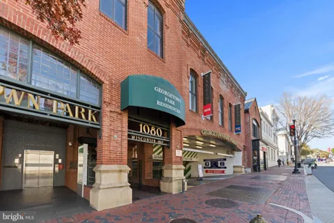 1080 WISCONSIN AVENUE NW #1002