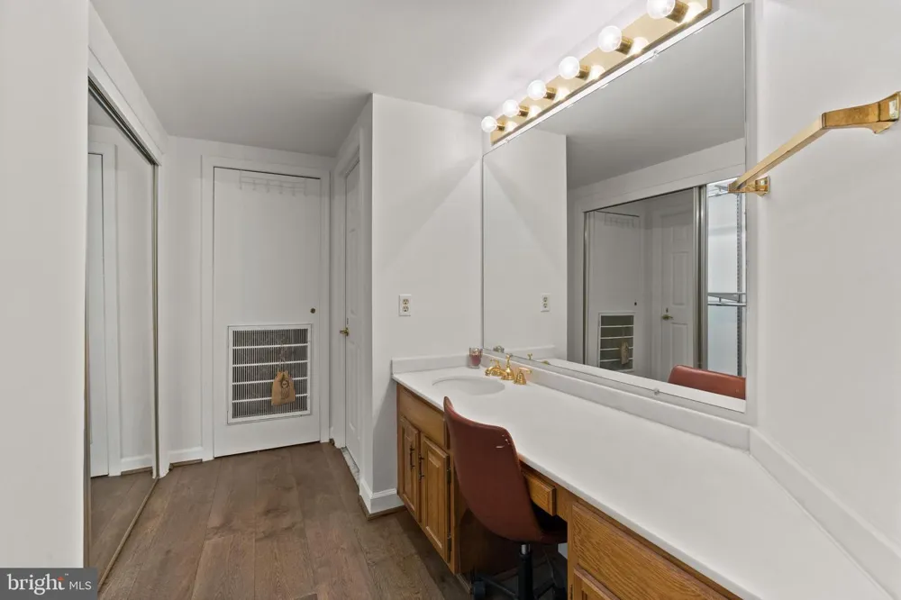 1080 WISCONSIN AVENUE NW #1002 Washington, DC 20007