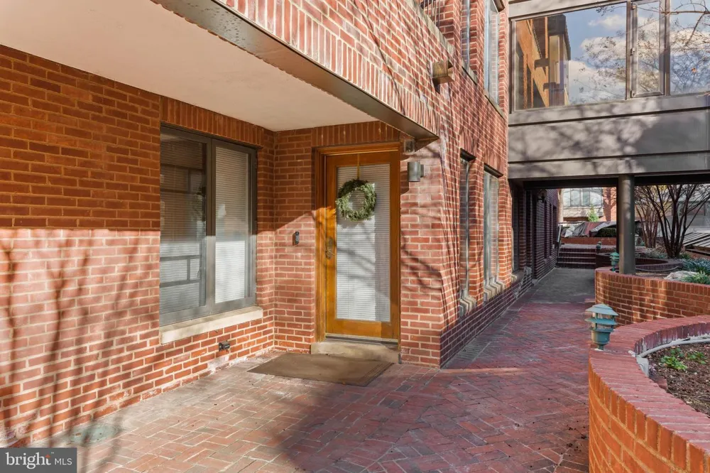 1080 WISCONSIN AVENUE NW #1002 Washington, DC 20007