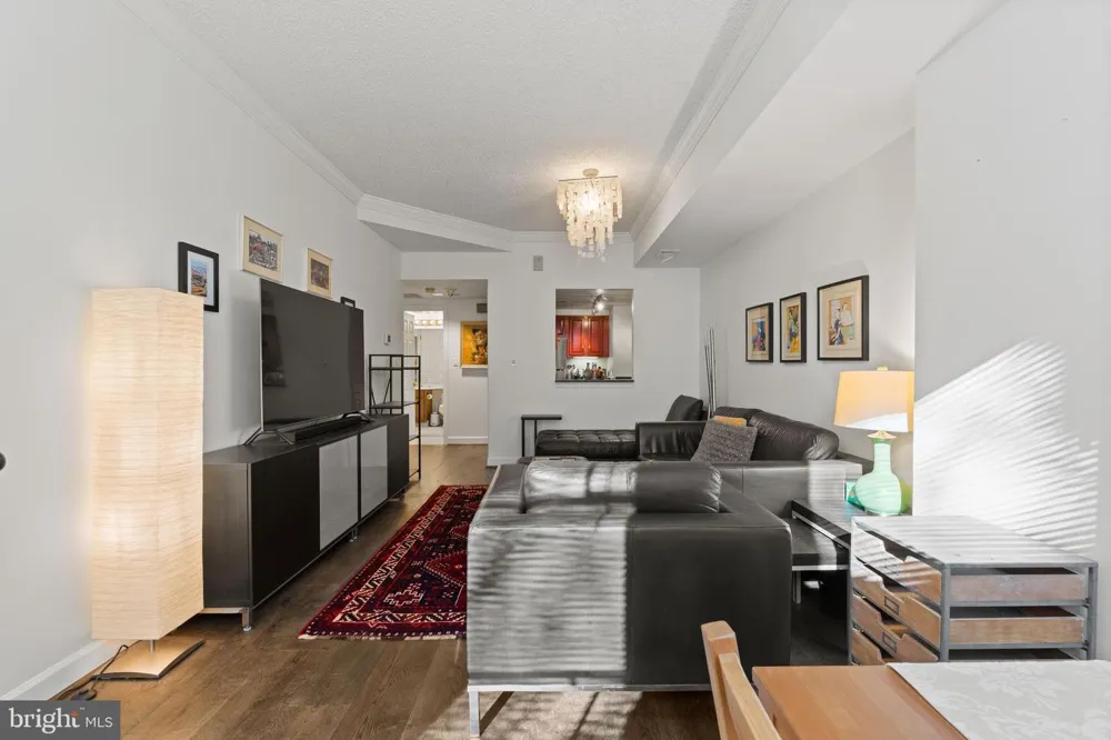 1080 WISCONSIN AVENUE NW #1002 Washington, DC 20007