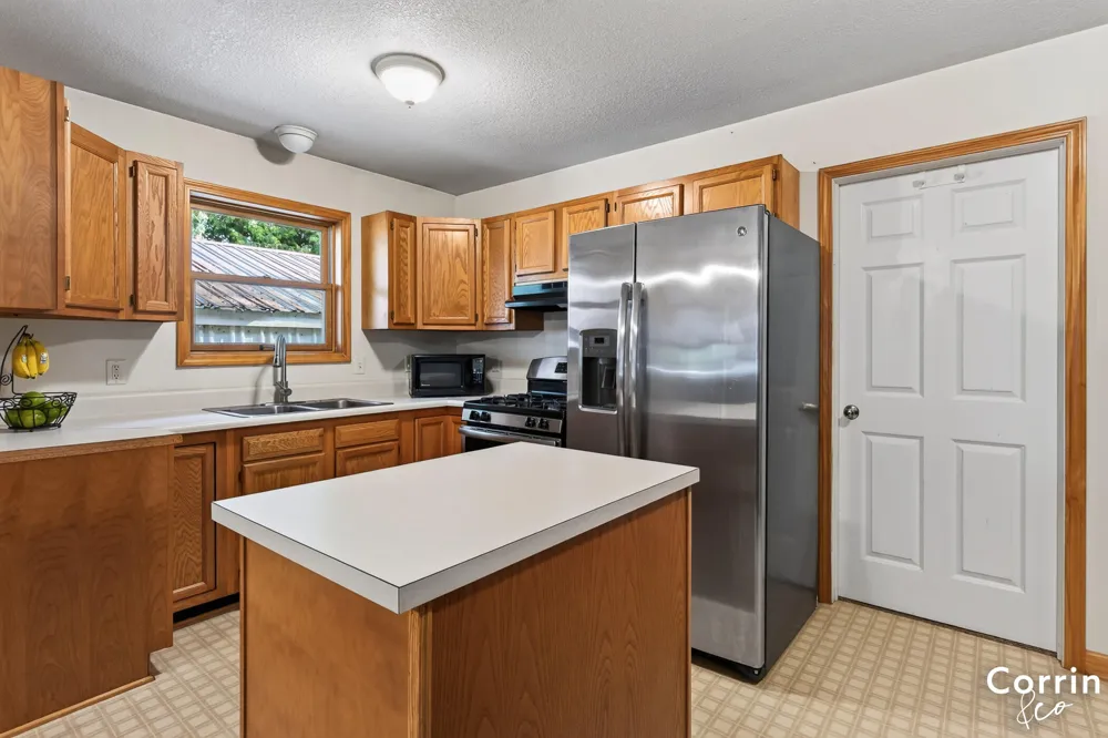 110 S Apple Street Hart, MI 49420