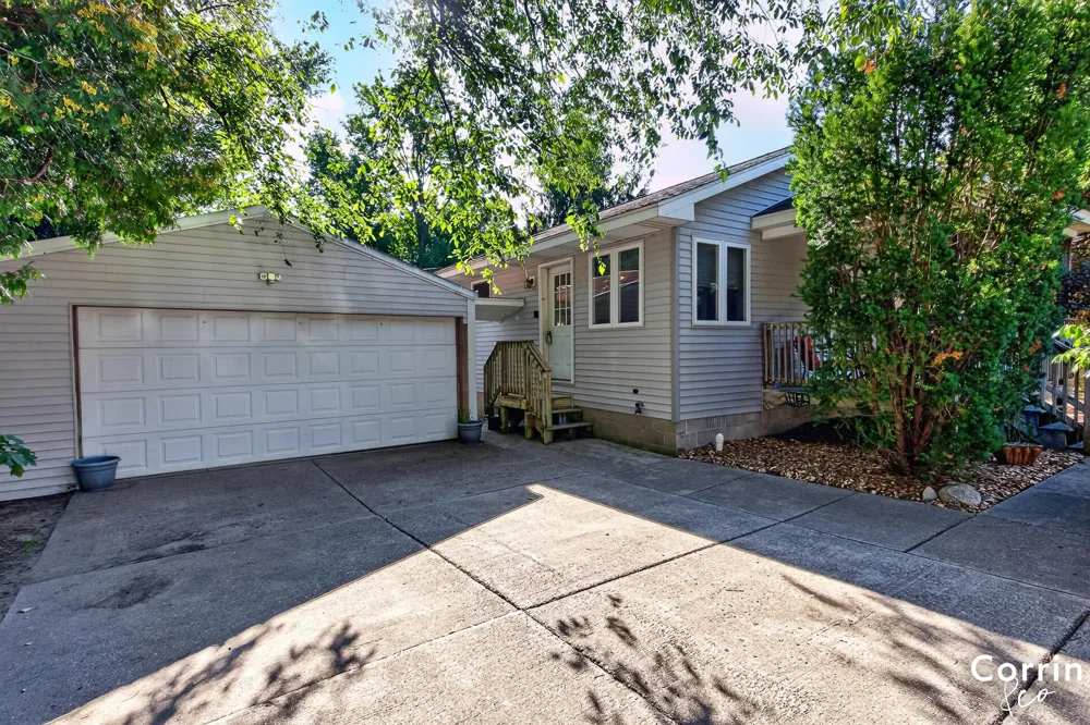 110 S Apple Street Hart, MI 49420