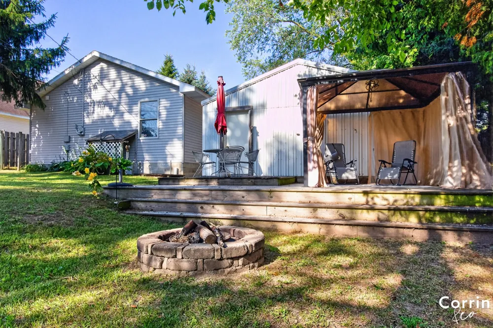 110 S Apple Street Hart, MI 49420