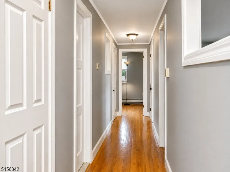 121 Summit Rd Sparta, NJ 07871