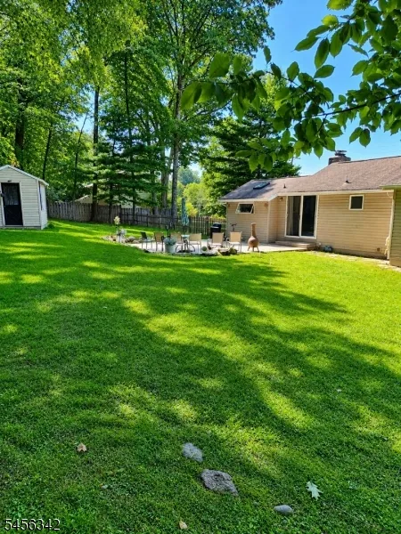 121 Summit Rd Sparta, NJ 07871