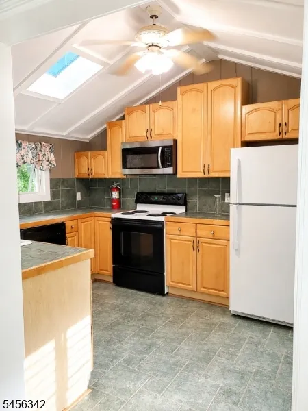 121 Summit Rd Sparta, NJ 07871