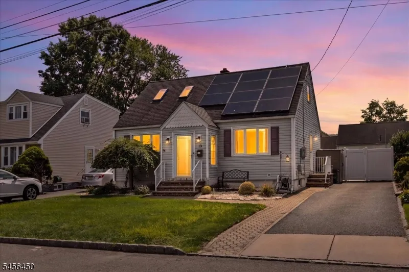 19 Overhill Rd Belleville, NJ 07109