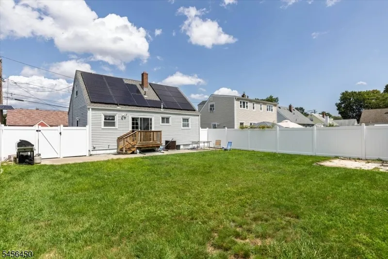 19 Overhill Rd Belleville, NJ 07109