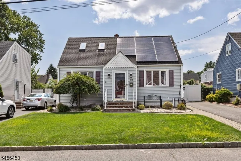 19 Overhill Rd Belleville, NJ 07109