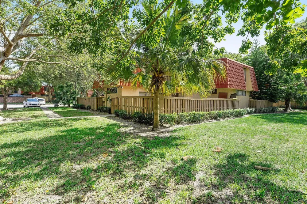 8195 SEVERN DRIVE #A Boca Raton, FL 33433