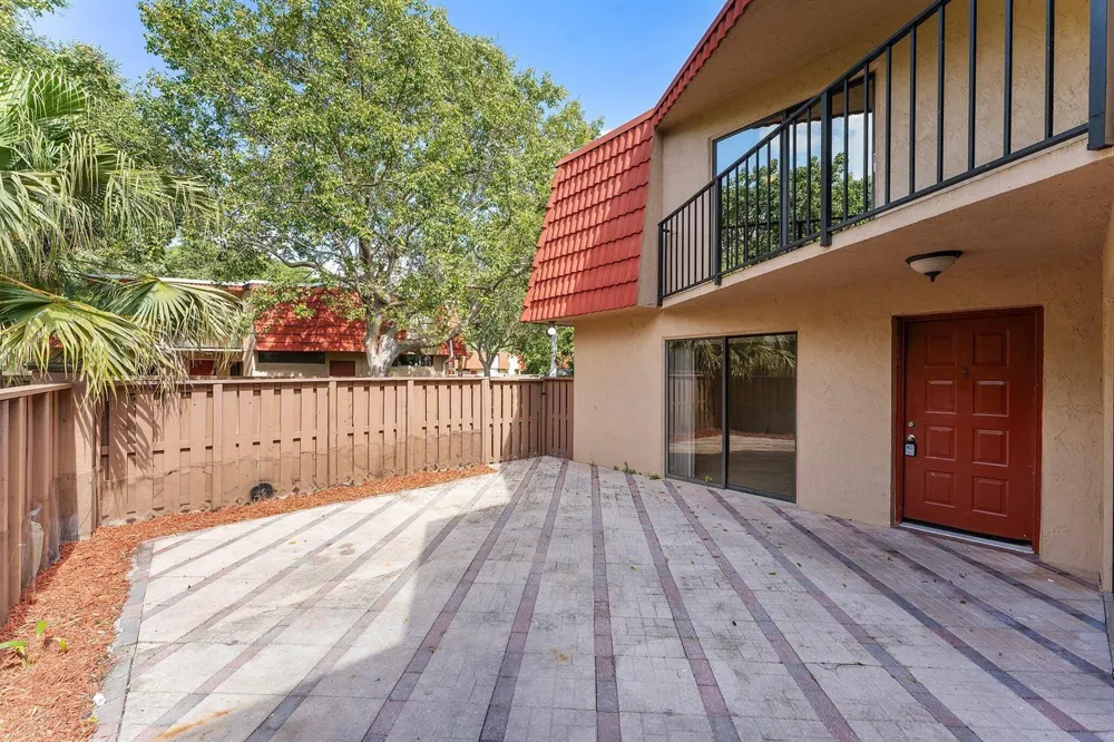 8195 SEVERN DRIVE #A Boca Raton, FL 33433