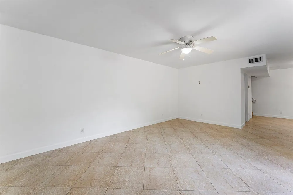 8195 SEVERN DRIVE #A Boca Raton, FL 33433