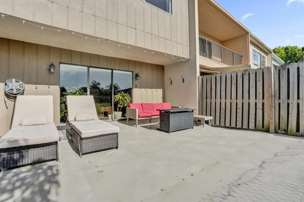 4799 NW 9TH AVENUE Deerfield Beach, FL 33064