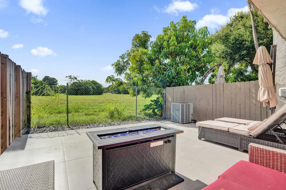 4799 NW 9TH AVENUE Deerfield Beach, FL 33064