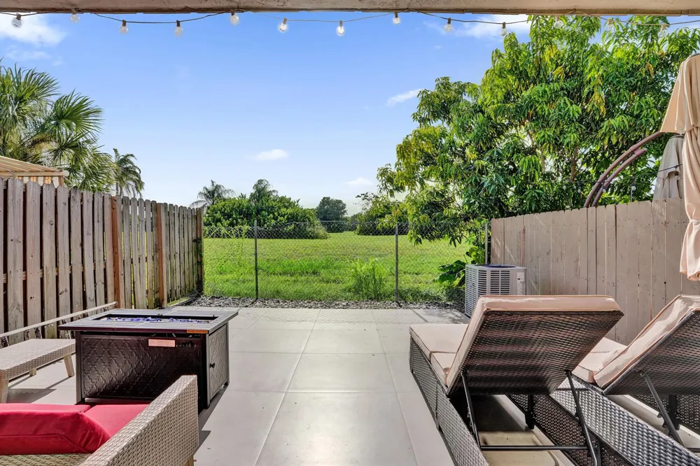 4799 NW 9TH AVENUE Deerfield Beach, FL 33064