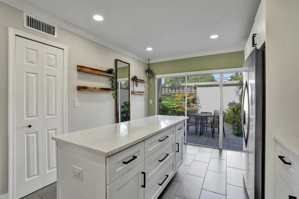 4799 NW 9TH AVENUE Deerfield Beach, FL 33064