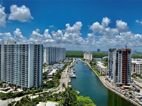 15811 Collins Ave #1605