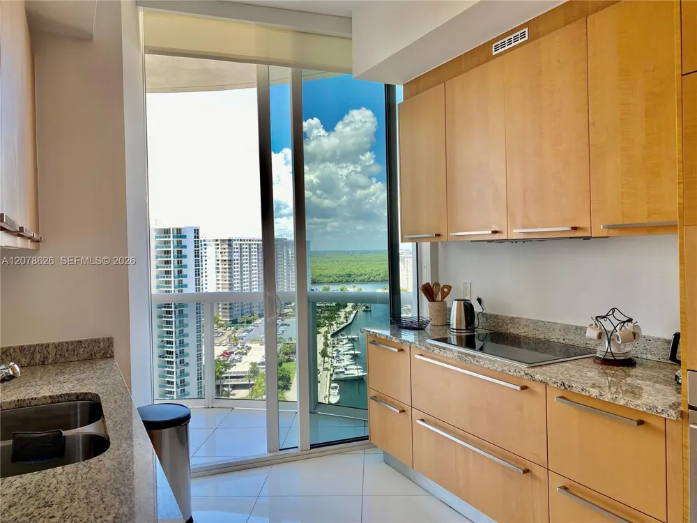 15811 Collins Ave #1605 Sunny Isles Beach, FL 33160