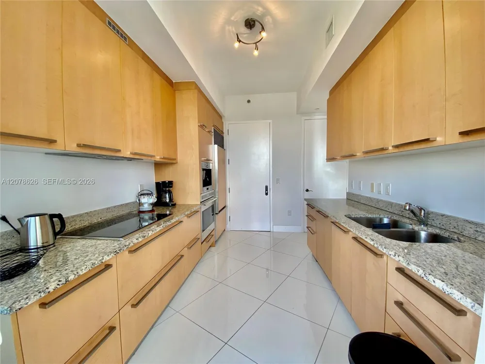 15811 Collins Ave #1605 Sunny Isles Beach, FL 33160