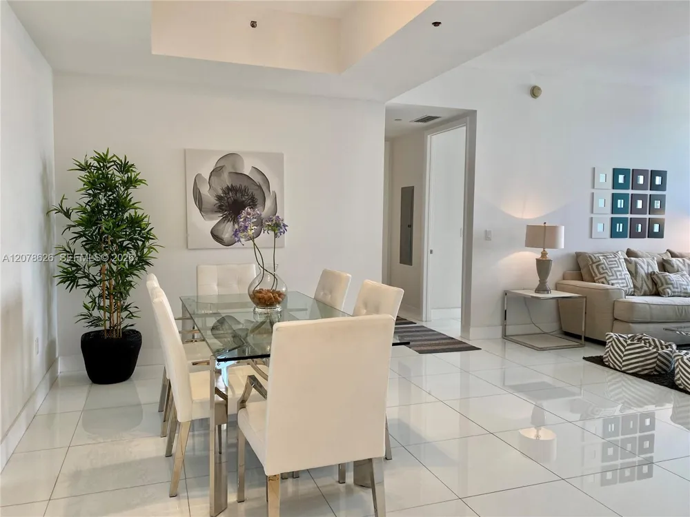 15811 Collins Ave #1605 Sunny Isles Beach, FL 33160