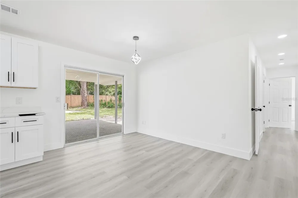 5300 TOWER STREET Dade City, FL 33523