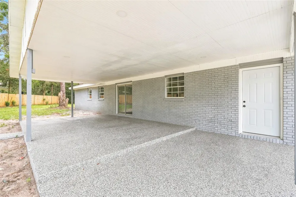 5300 TOWER STREET Dade City, FL 33523