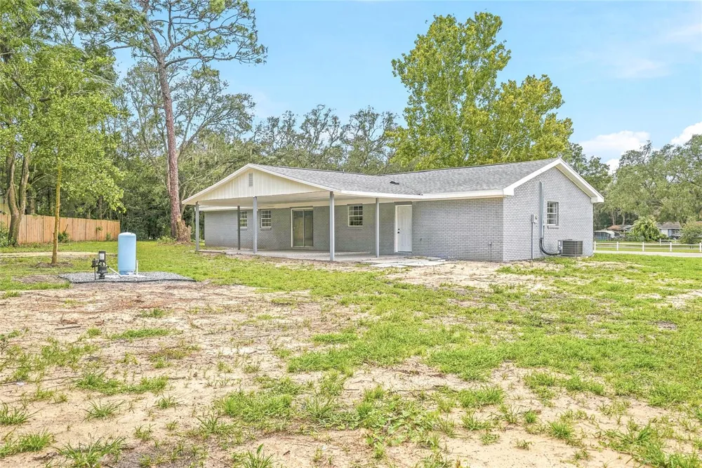 5300 TOWER STREET Dade City, FL 33523