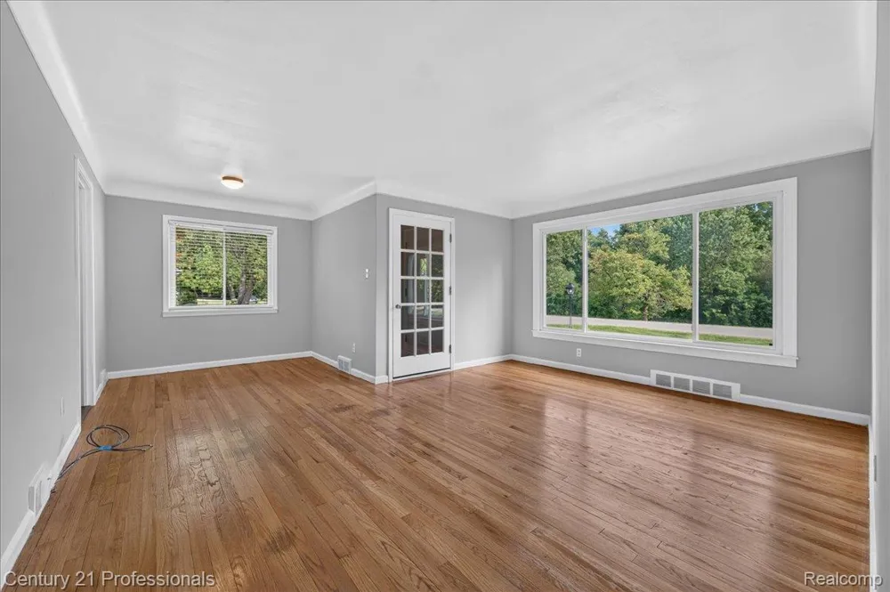 16615 Pomona Drive Redford Charter Township, MI 48240