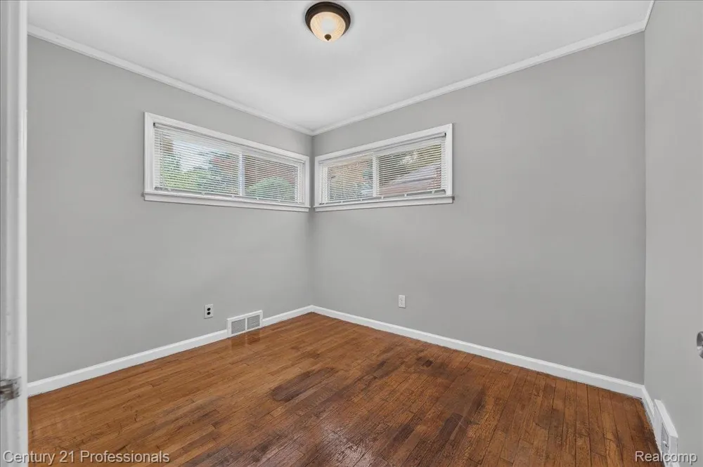 16615 Pomona Drive Redford Charter Township, MI 48240