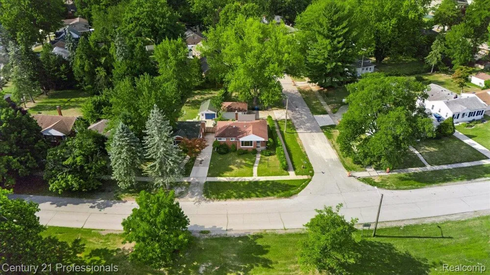 16615 Pomona Drive Redford Charter Township, MI 48240