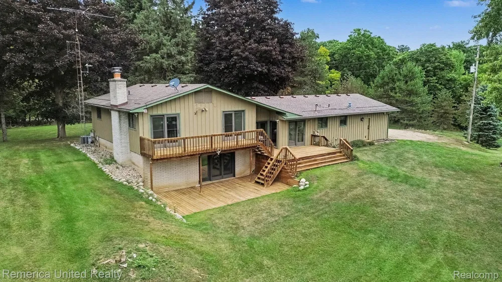 13650 Spencer Road Brighton Township, MI 48380