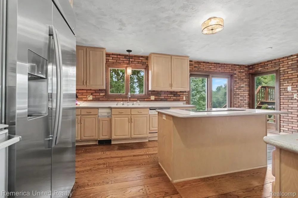 13650 Spencer Road Brighton Township, MI 48380