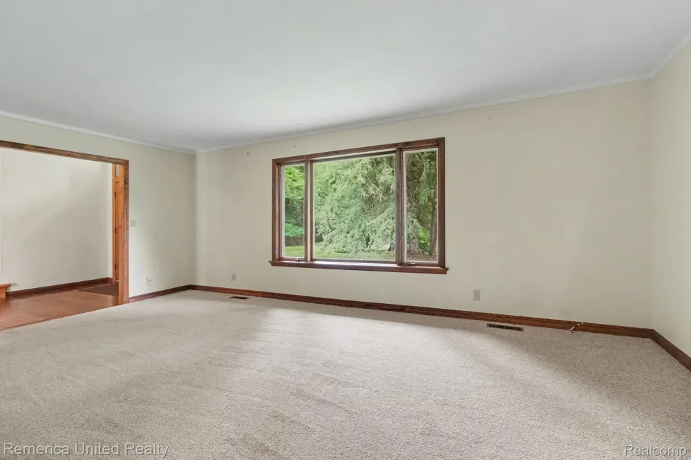 13650 Spencer Road Brighton Township, MI 48380