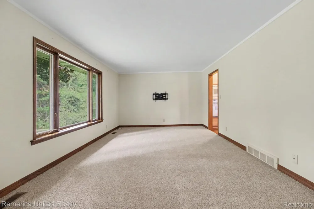 13650 Spencer Road Brighton Township, MI 48380