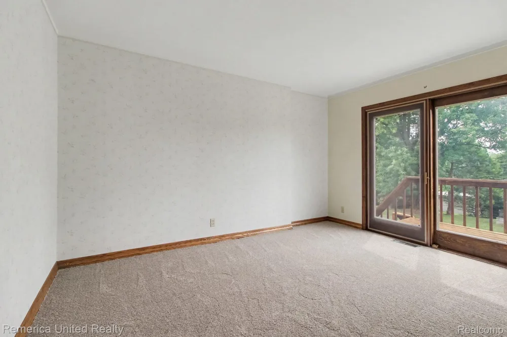 13650 Spencer Road Brighton Township, MI 48380