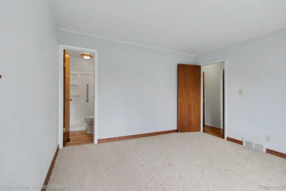 13650 Spencer Road Brighton Township, MI 48380