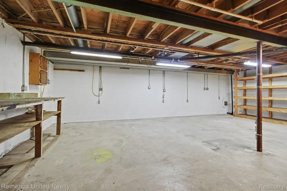 13650 Spencer Road Brighton Township, MI 48380