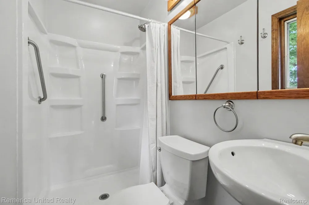 13650 Spencer Road Brighton Township, MI 48380
