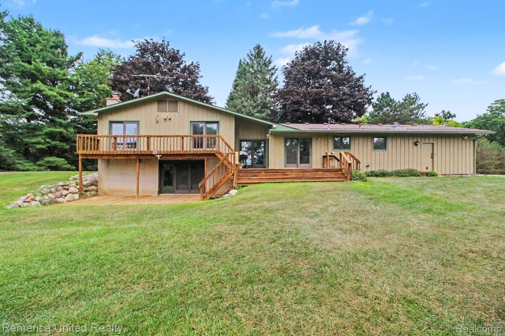 13650 Spencer Road Brighton Township, MI 48380